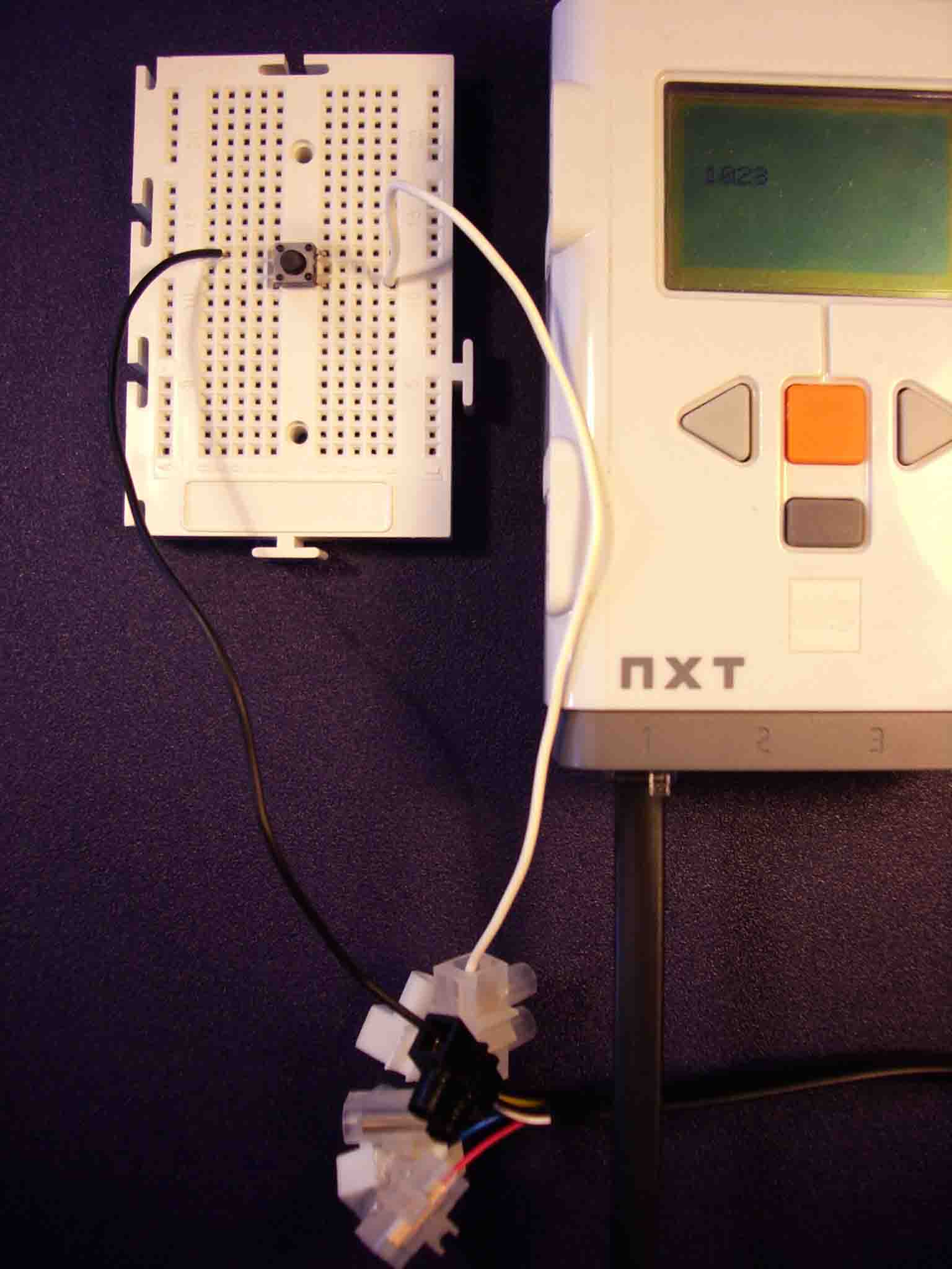 Un interruptor conectado al LEGO MINDSTORM NXT c1552
