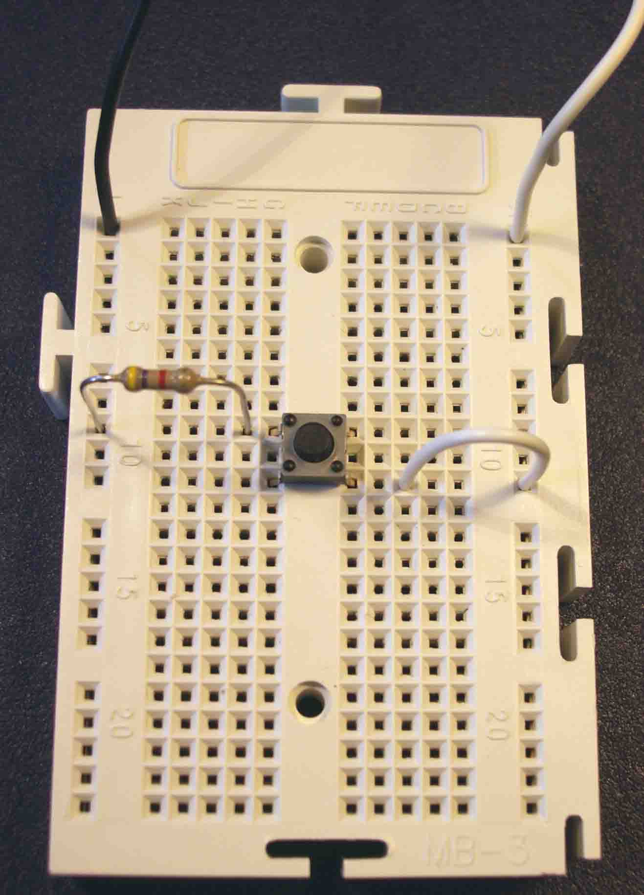 Un interruptor y una resistencia al LEGO Mindstorm NXT