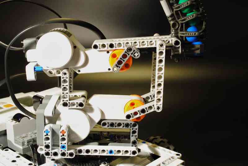 Tanque lanzabolas con Nunchuk para LEGO Mindstorm NXT